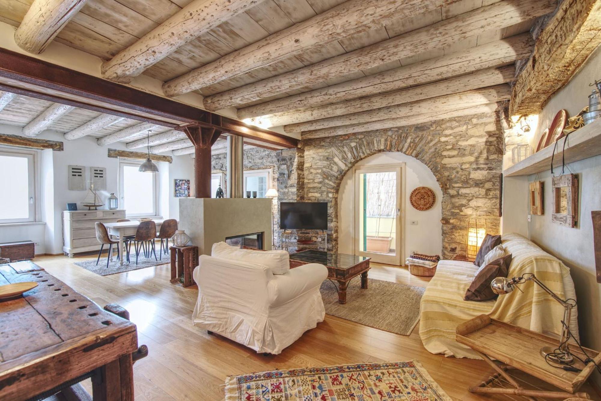Ca Sbrisiga In Moltrasio By Halldis Exterior photo